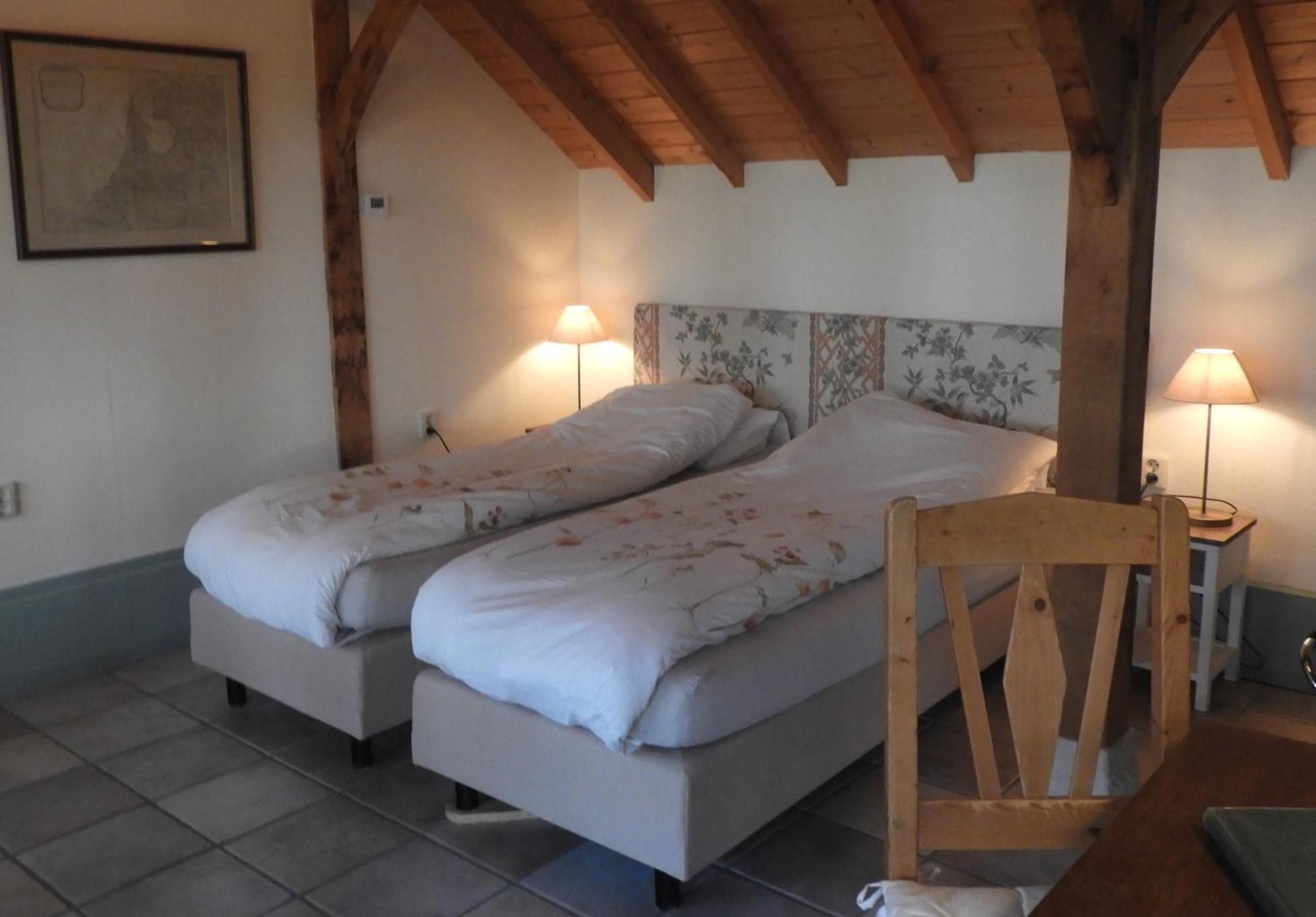 Bed&Breakfast 'T Eikeltje Hollandscheveld エクステリア 写真