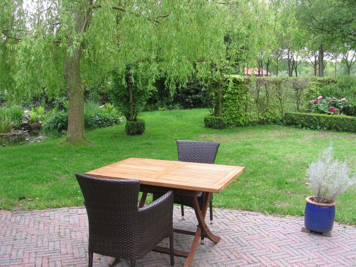 Bed&Breakfast 'T Eikeltje Hollandscheveld エクステリア 写真